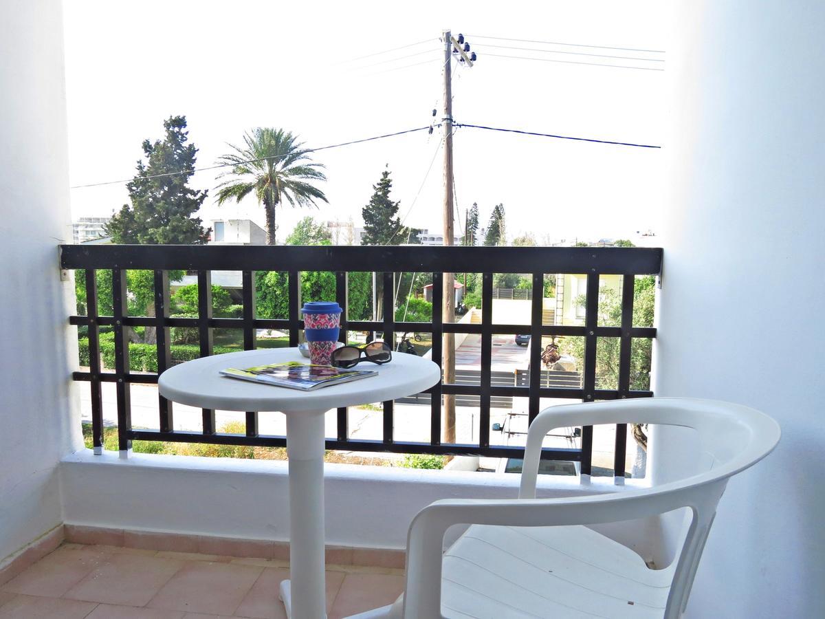 Debby Apartments Ialysos  Dış mekan fotoğraf