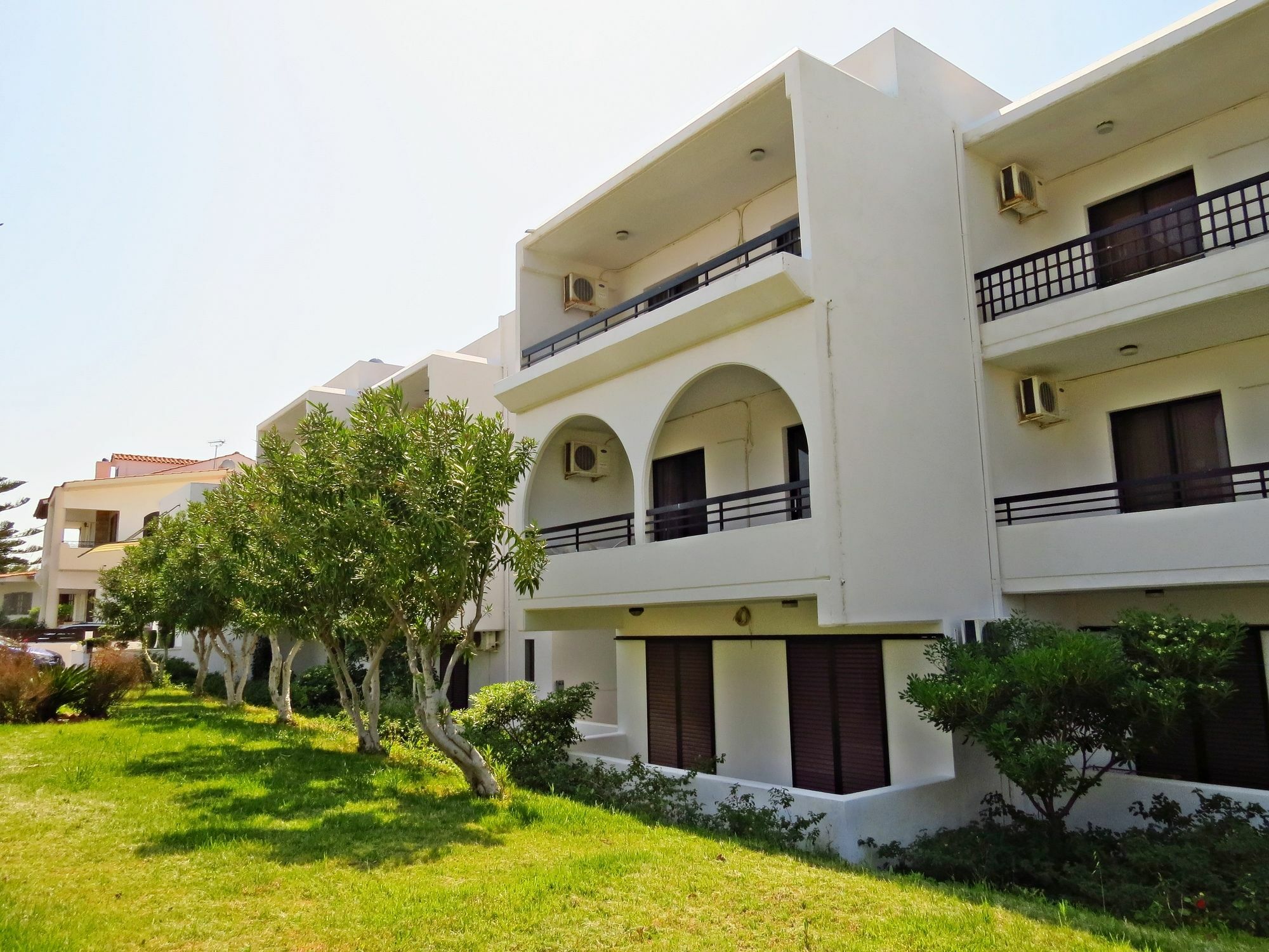 Debby Apartments Ialysos  Dış mekan fotoğraf