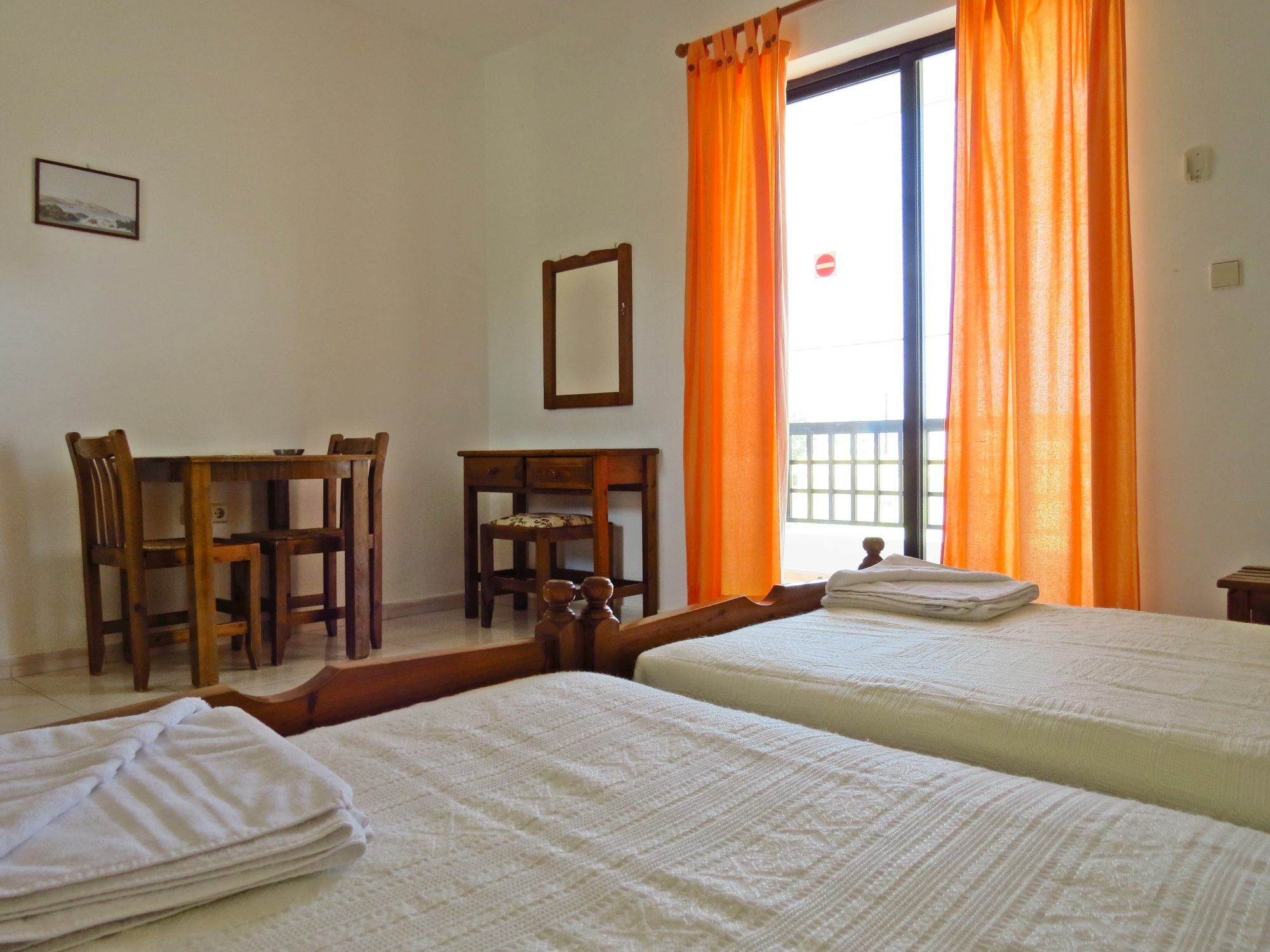 Debby Apartments Ialysos  Dış mekan fotoğraf