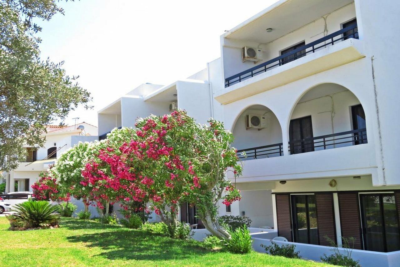 Debby Apartments Ialysos  Dış mekan fotoğraf