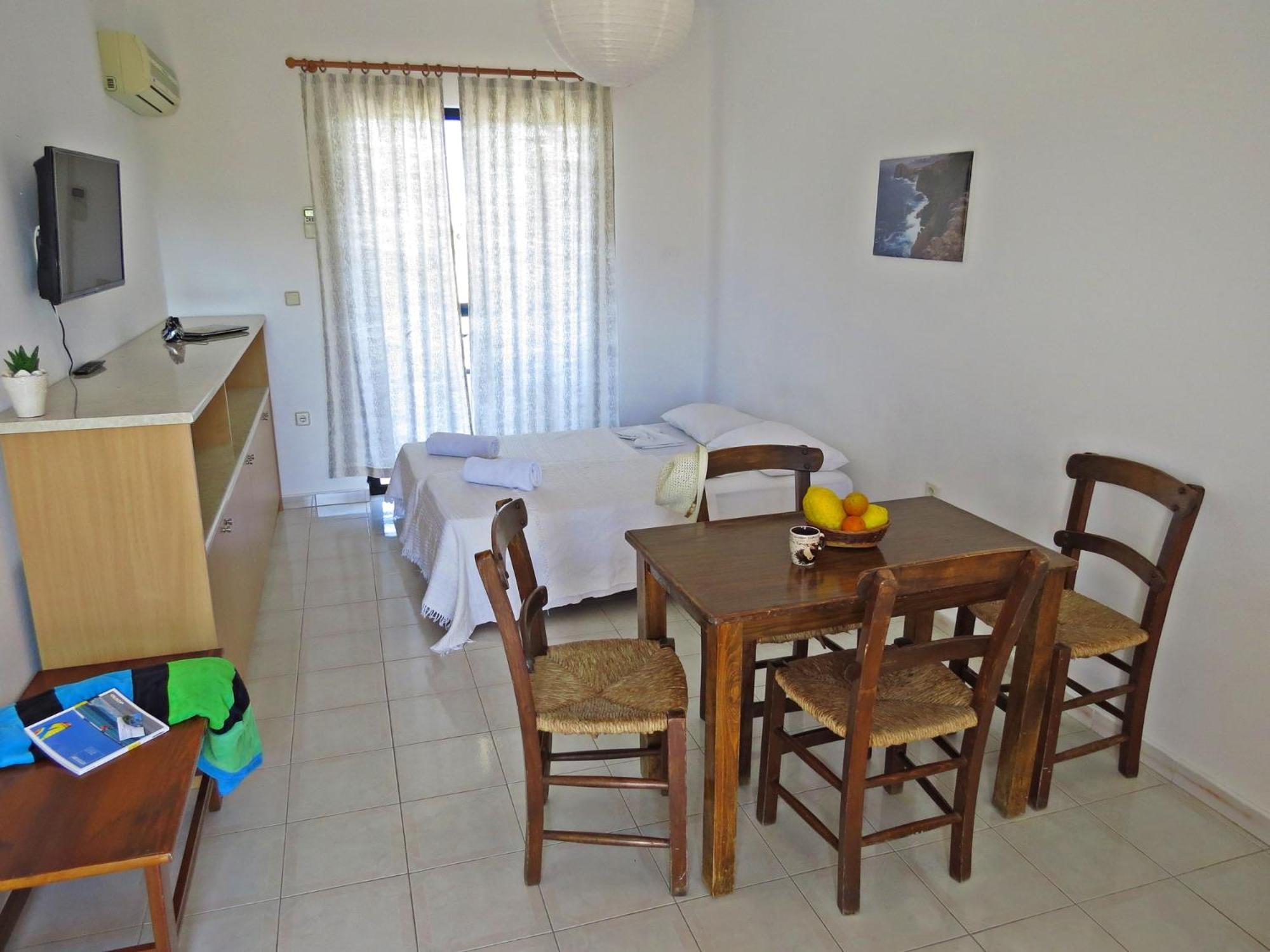 Debby Apartments Ialysos  Dış mekan fotoğraf